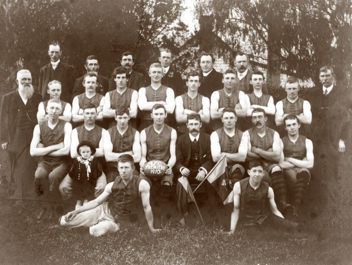 A country football premiership team, 1910